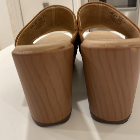 DR. SCHOLL’S WAKE-UP PLATFORM SANDAL size 9.5 - Picture 5 of 10